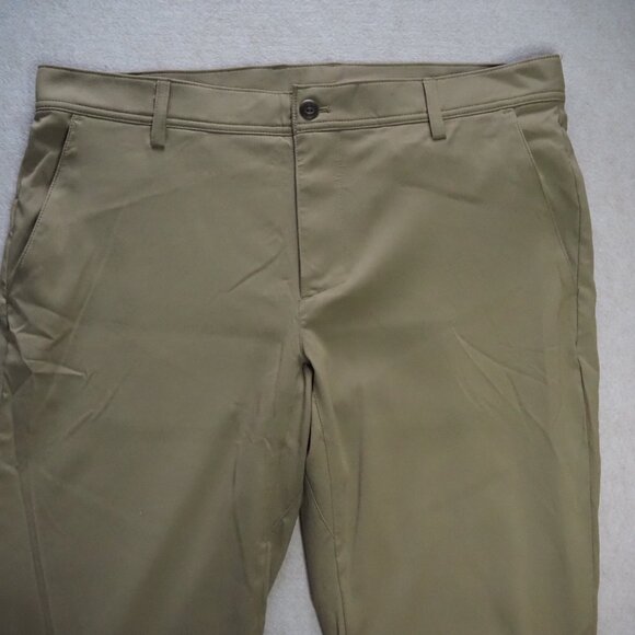 L.L.Bean Men's Comfort Stretch Performance Chinos Khaki 36/32 - Picture 2 of 8